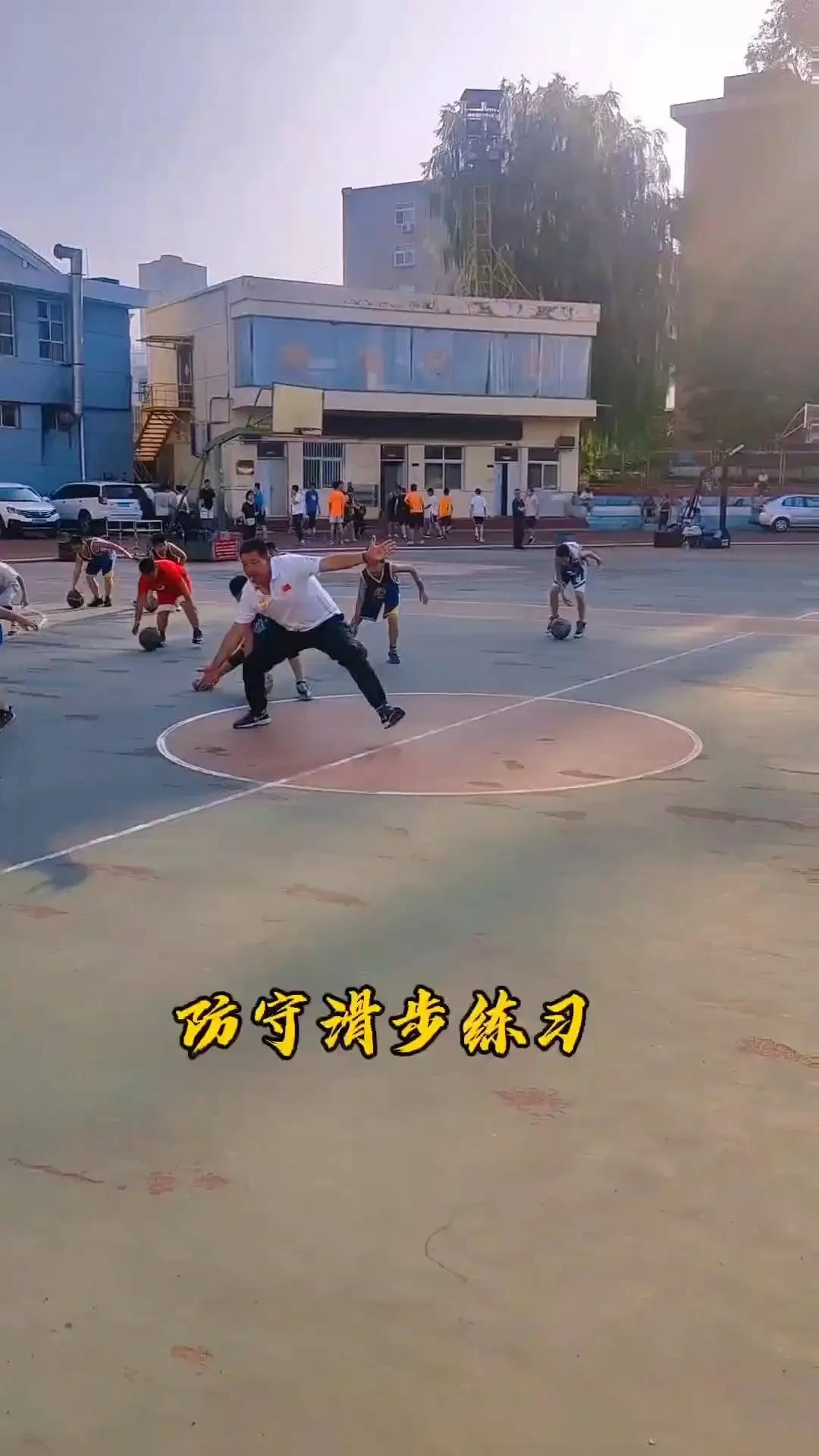 篮球训练内容文字描述_2